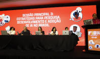 Uso mais planejado, estratégico e regulado da IA no Brasil é consenso na última sessão principal do FIB14